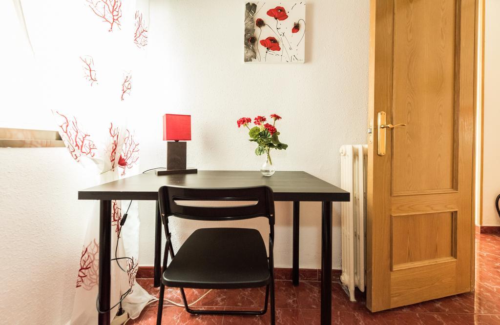 Apartamentos El Rastro Madrid Ngoại thất bức ảnh